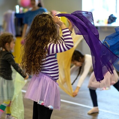 Foto van dansles Doenya's Danswereld: groepje kinderen