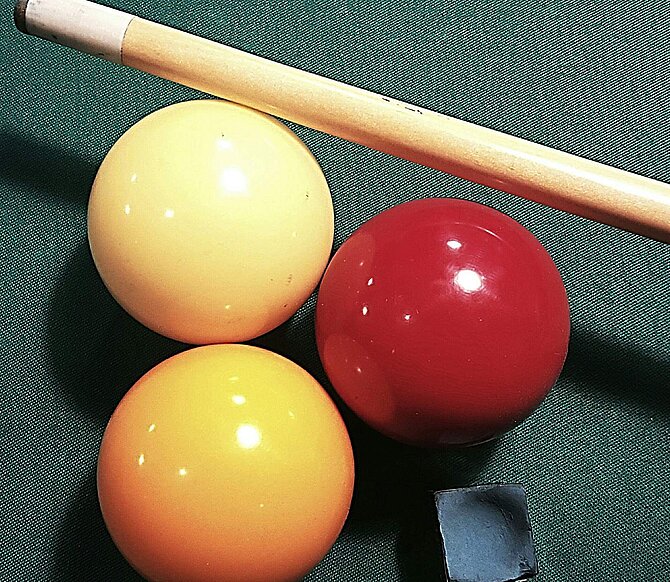Foto van keu en biljartballen