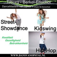Foto van een flyer met de tekst DanceMasters van Opstal. Al 90 jaar De Danschool. Street-Showdance, Kidswing, Hip-Hop