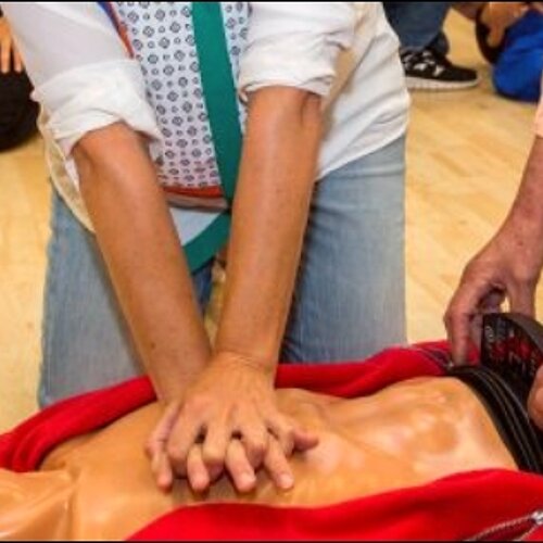 Foto van reanimatie training EHBO