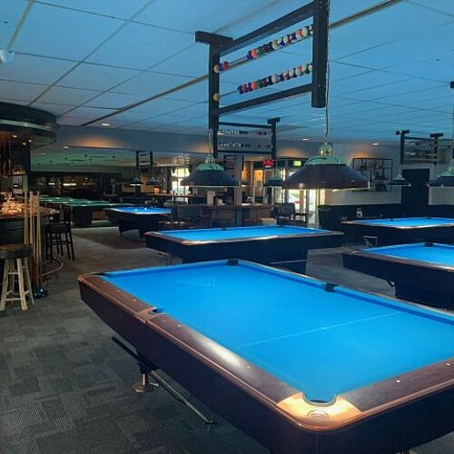 Foto van de poolzaal bij Cues & Darts