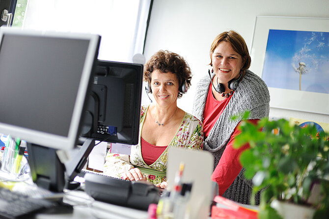 Foto van medewerkers van de mantelzorglijn